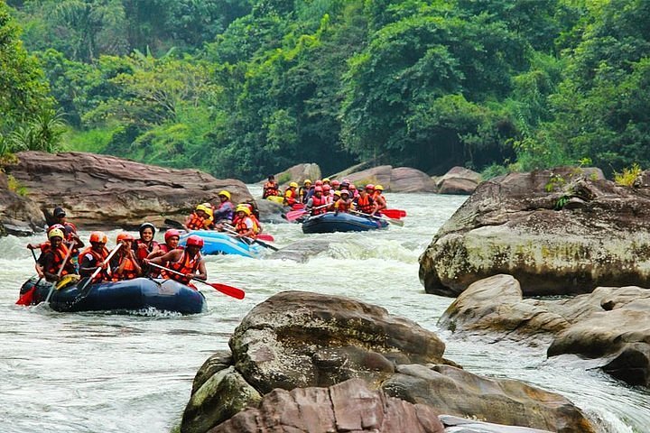 White water rafting through Kelani river rapids in Kitulgala